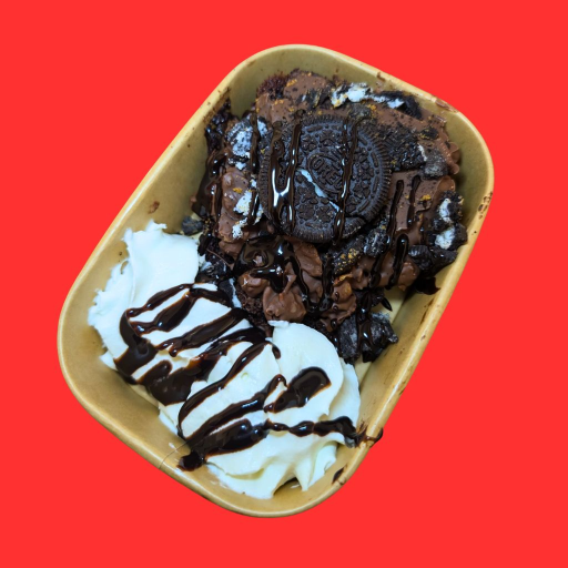 Oreo Crunch Matilda Cake 